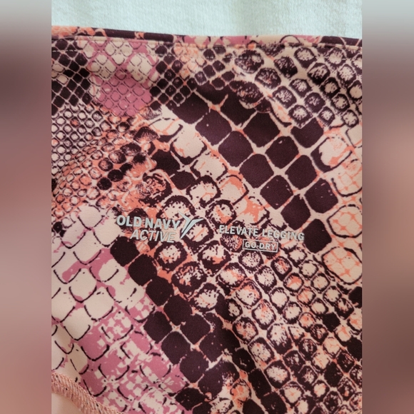 Old Navy Active Women's Elevate Leggings L Snakeskin Print Pink Go Dry High Rise - Picture 2 of 2